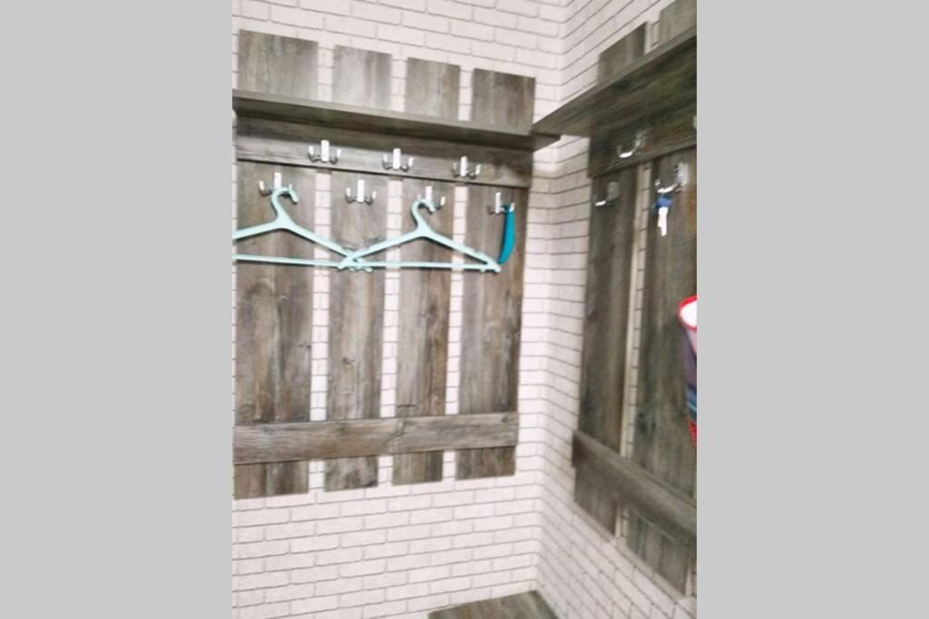Светлые Апартаменты В 100М От Софиевского Парка Uman Exterior photo